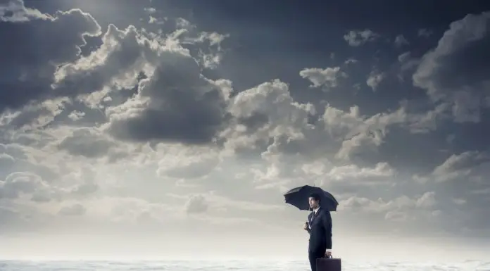 “Pierwsza pomoc psychologiczna w czasie powodzi: Proste kroki dla każdego”