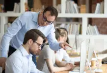 Kryzys w pracy zaczyna się od mobbingu – prawo reaguje